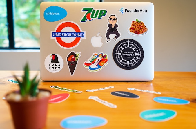 Top Logo Makers for Cost-Conscious Entrepreneurs